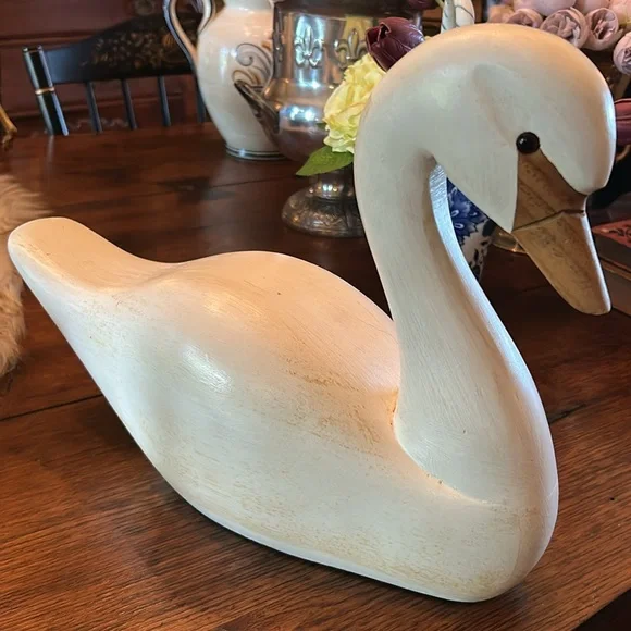 Large Vintage Signed Wooden Swan Decoy from Stanstead - Stunning Collectible - Picture 5 of 8